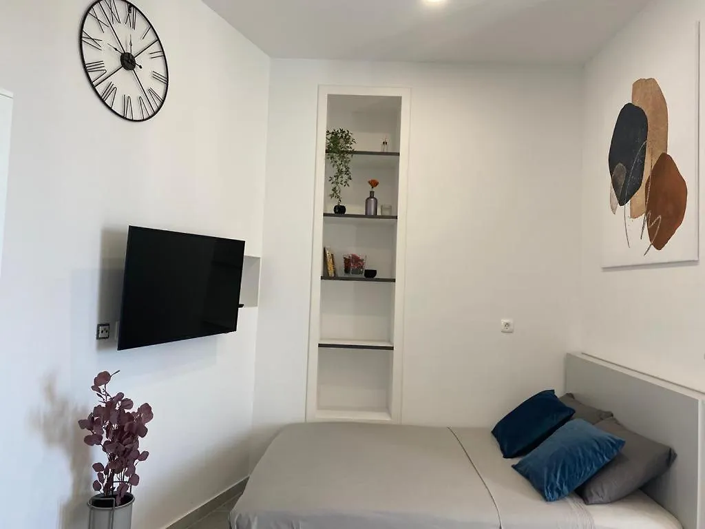 City Vibes Apartment プーラ