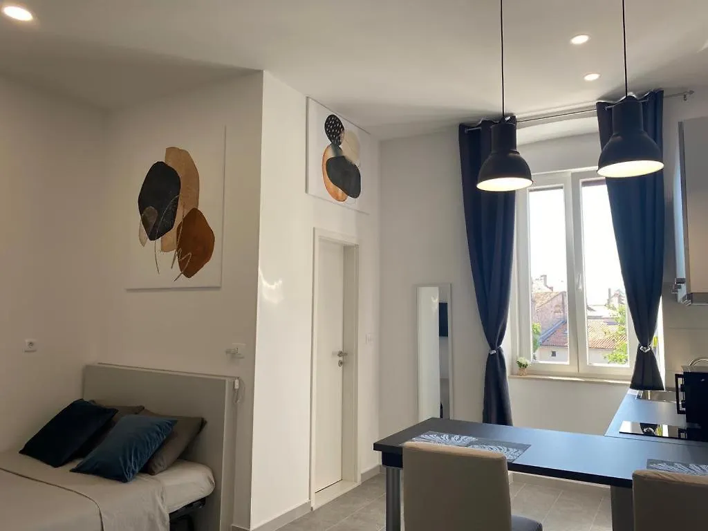 City Vibes Apartment プーラ