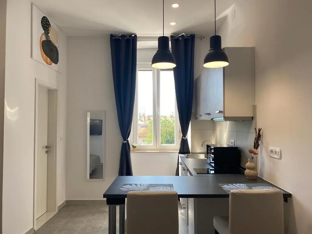 City Vibes Apartment プーラ
