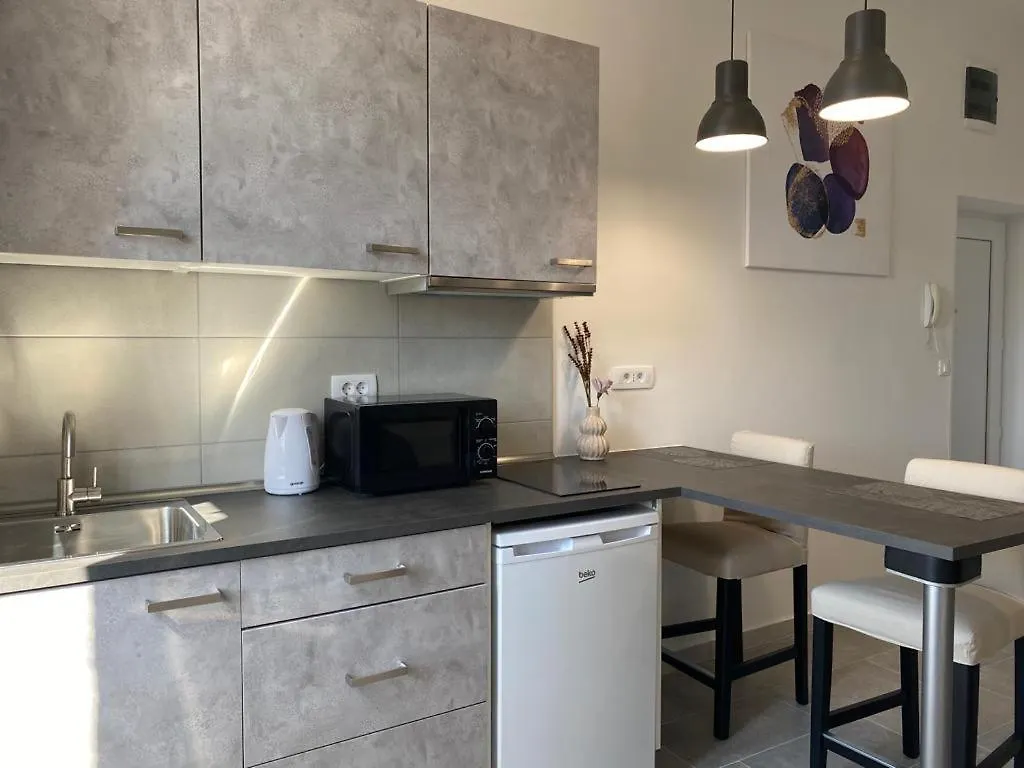 City Vibes Apartment プーラ