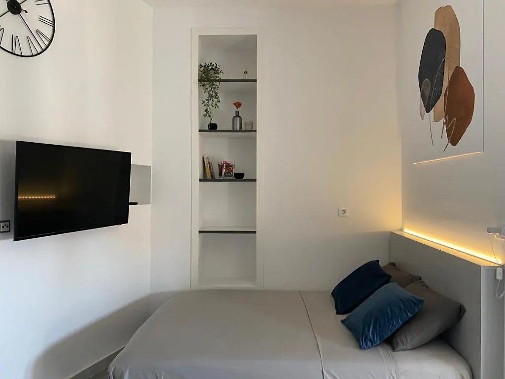 City Vibes Apartment プーラ 0*,